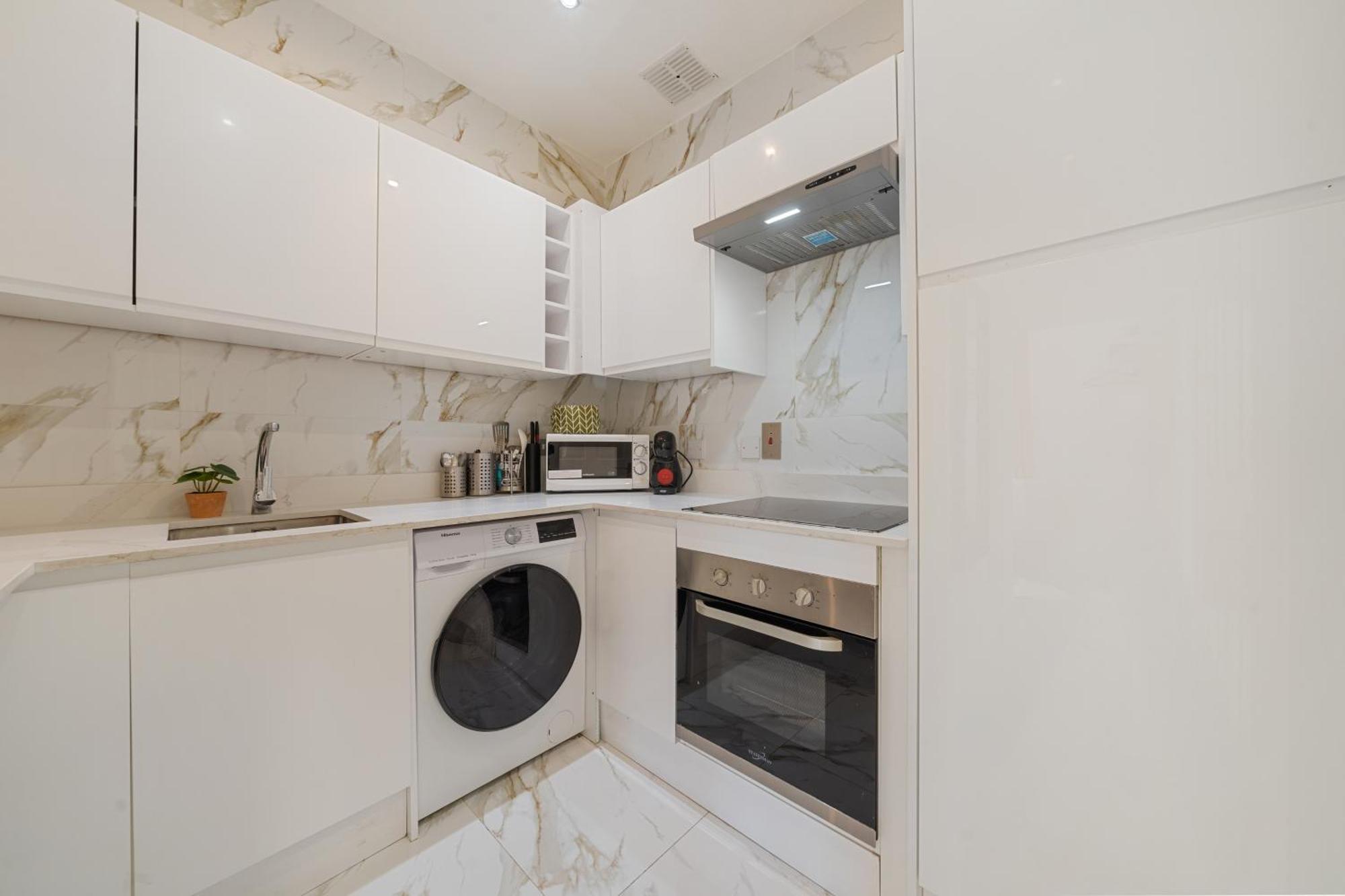 Spacious 3-Bedroom Residence In Exclusive Mayfair 7Gc Лондон Екстериор снимка